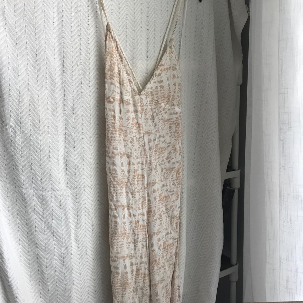Skylar + Madison open back jumpsuit - Picture 4 of 7